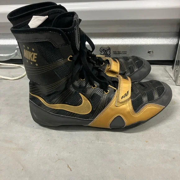 Nike HyperKO Men's Boxing Shoes Black/Gold size 12 pre owned Authentic - Picture 4 of 9